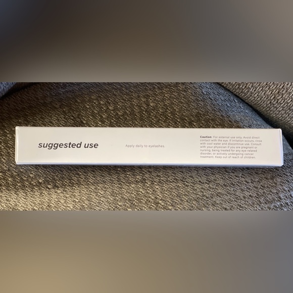 Volume Mascara by Dime Beauty - Picture 4 of 16